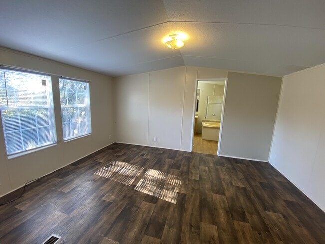 Building Photo - 1709 Brown Pl Dr