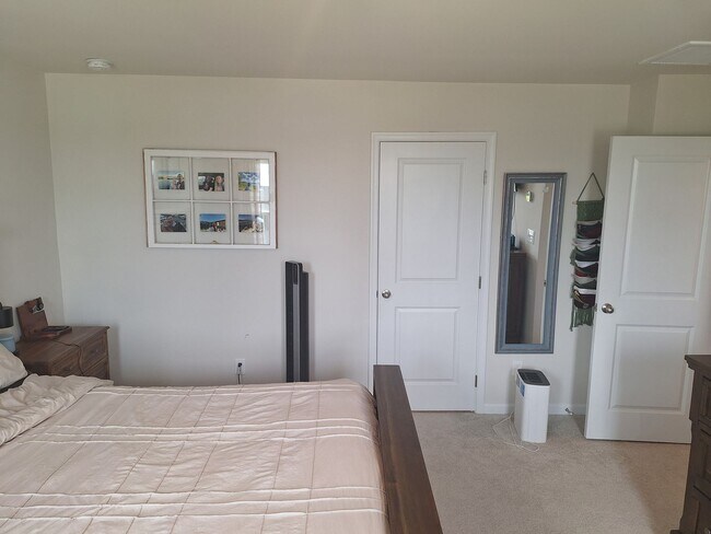 Building Photo - Outstanding Four Bedroom Home Less Than 10...