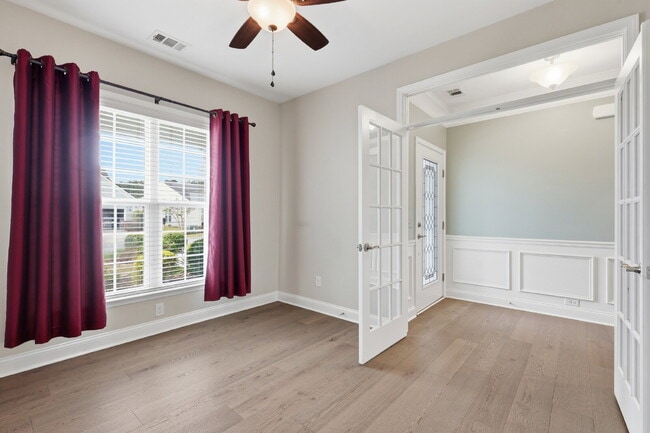 Building Photo - 686 Northlake Blvd