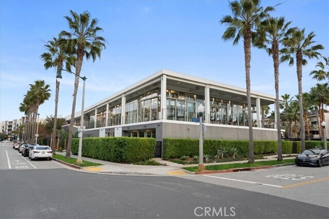 Building Photo - 13044 Pacific Promenade