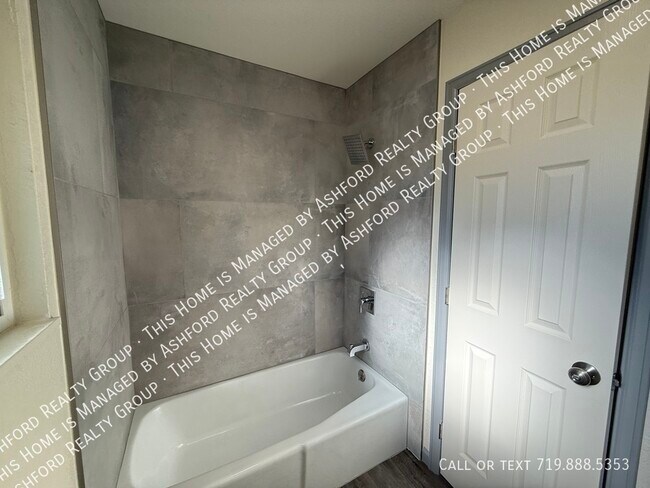 Building Photo - 7317 Liberty Ct
