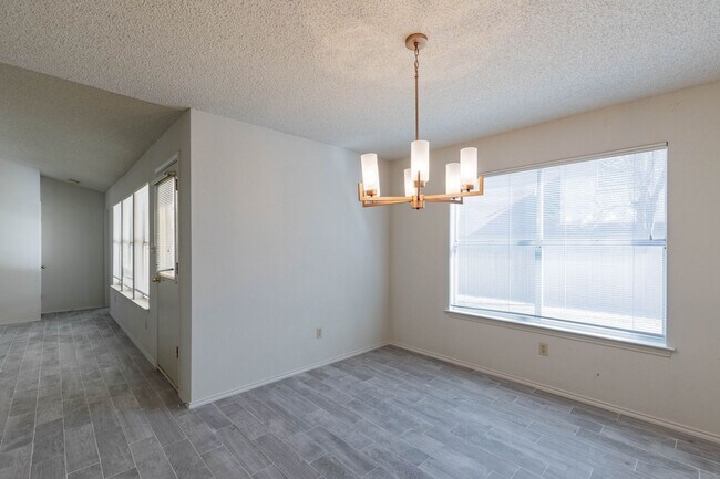 Building Photo - 2605 Buckeye Trail