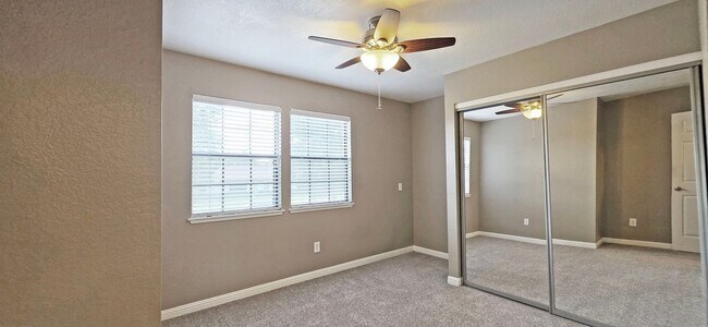 Building Photo - 210 Wales Dr