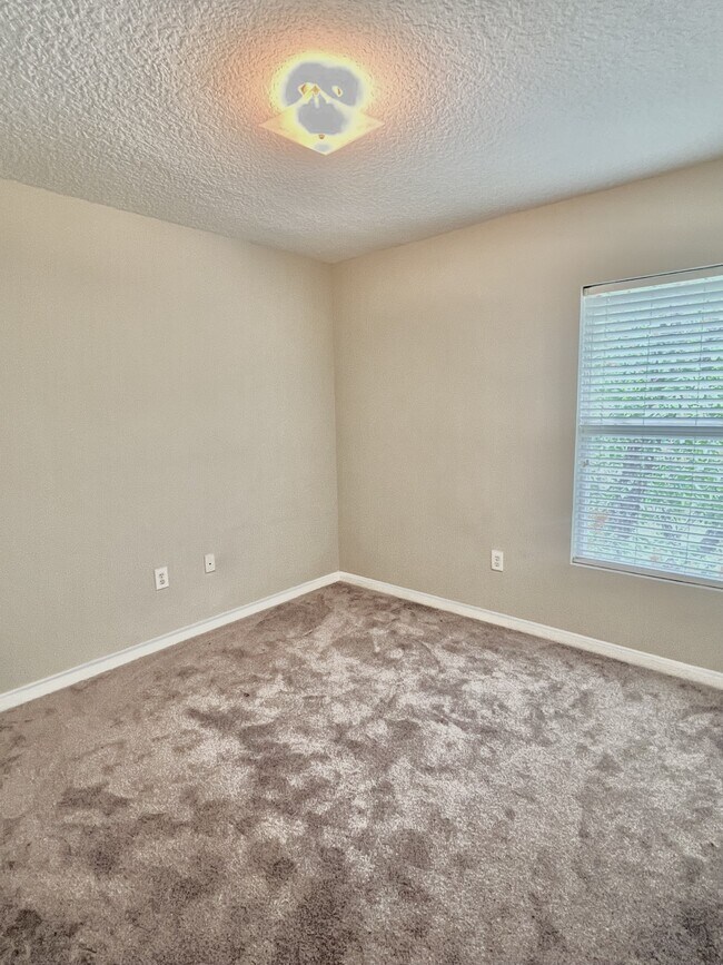 Building Photo - 6100 Maggies Cir