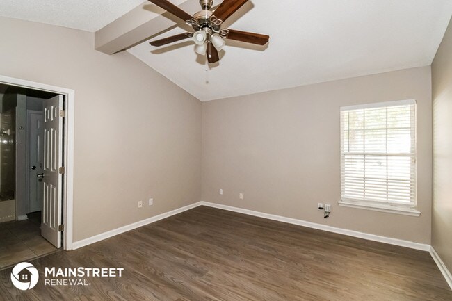 Building Photo - Welcome Home!