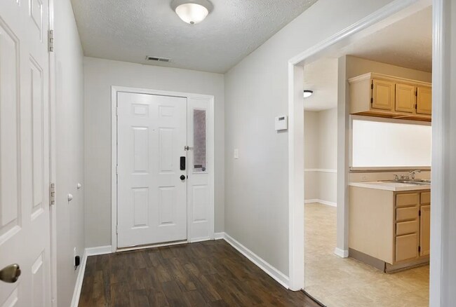 Building Photo - 2591 Gotts Ln