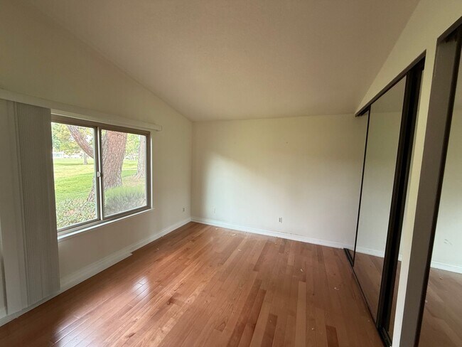 Building Photo - 2 Car Garage Capri in Leisure Village Senior Community