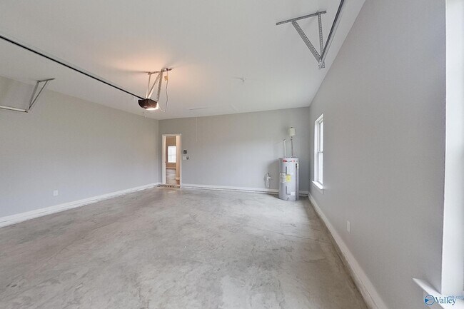 Building Photo - 1515 New Prospect Rd