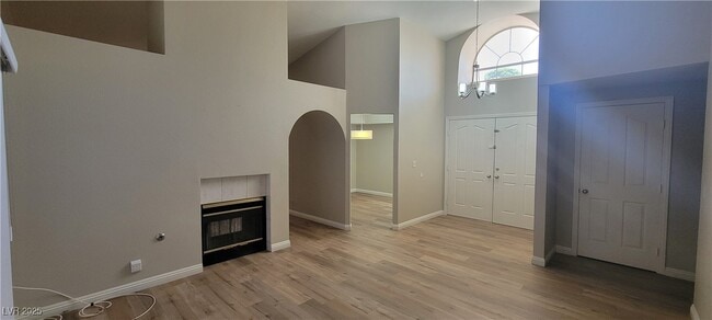 Building Photo - 2701 Beachside Ct