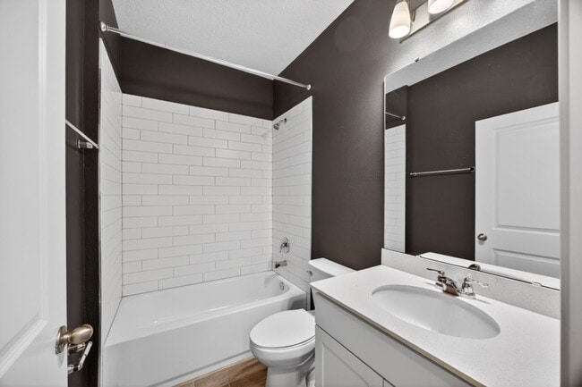 Building Photo - Home For Rent In Shearwater Community