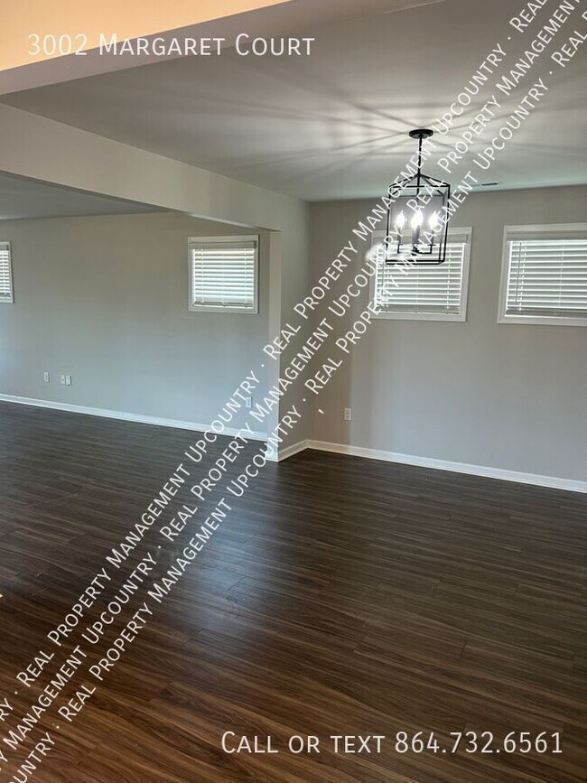 Building Photo - 3002 Margaret Ct