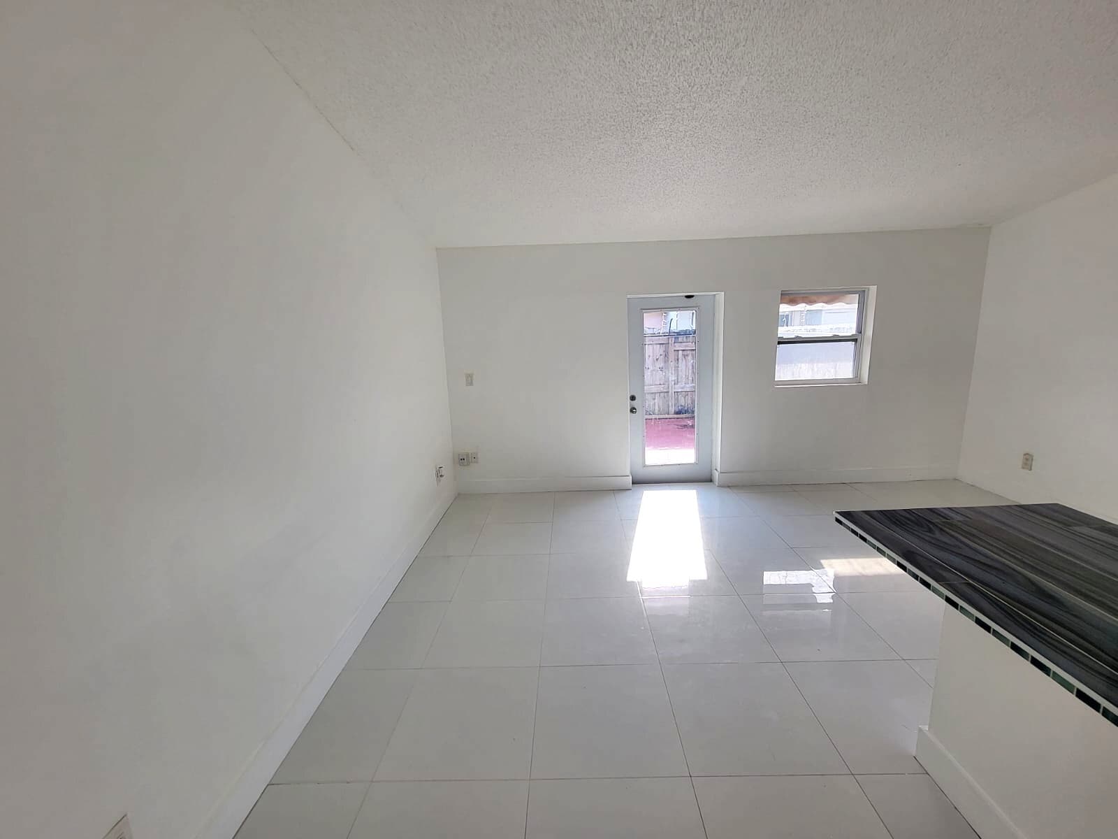 Building Photo - 10345 SW 209th Ln