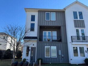 Building Photo - Great 3BR Home in the Heart of Nashville