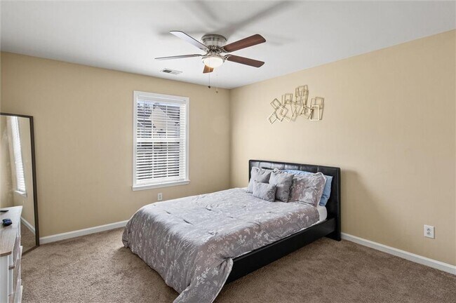 Building Photo - 513 Constellation Overlook SW