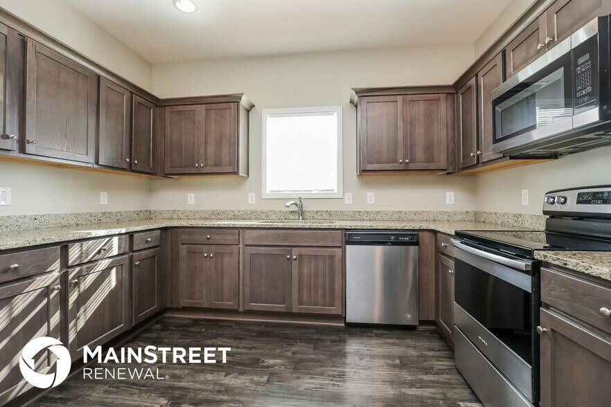 Building Photo - 901 Beverly Ct
