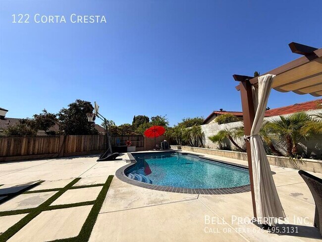 Building Photo - 122 Corta Cresta Dr