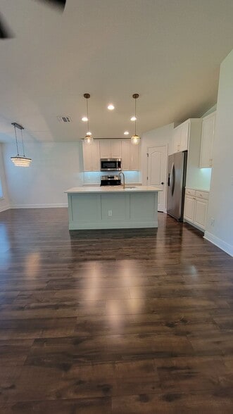 Building Photo - 3541 Gretchen Dr