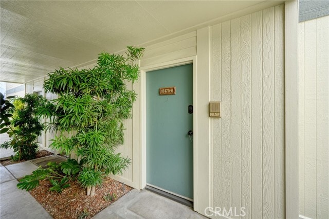 Building Photo - 10475 Newhome Ave