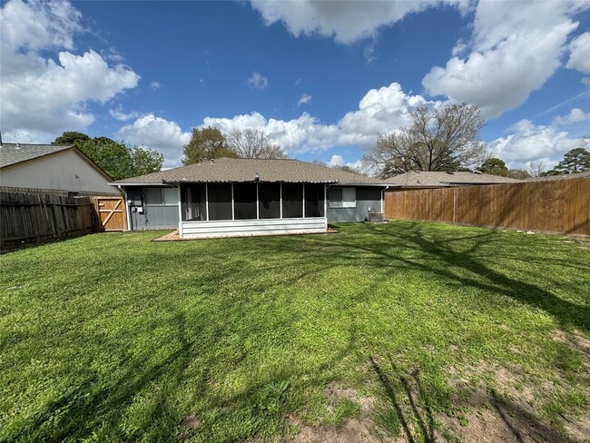 Building Photo - 4703 Rivertree Ln