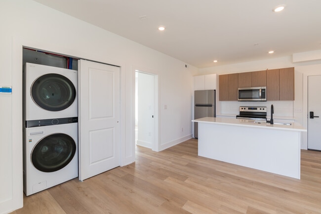 Building Photo - 5900 Germantown (The Premiere)