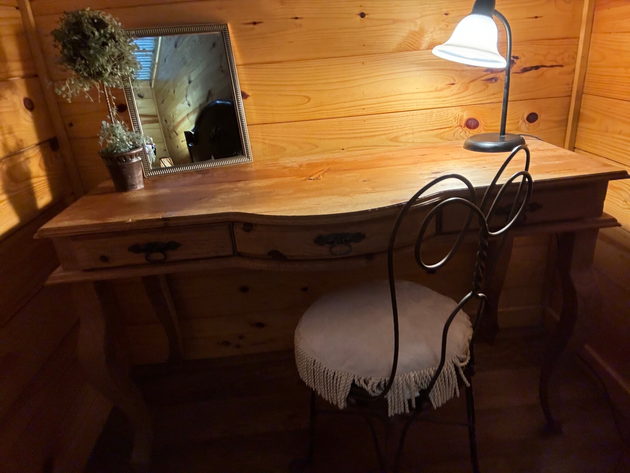 Building Photo - 132 Alma St