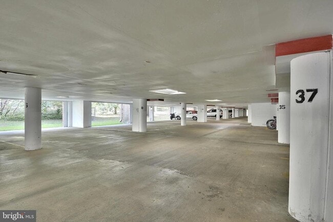 Building Photo - 7621 Provincial Dr