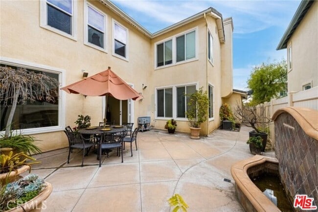 Building Photo - 2088 Ward St