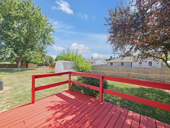 Building Photo - 175 Kraft Dr