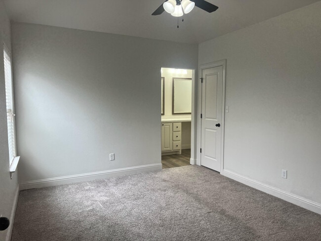 Building Photo - 2507 111th St