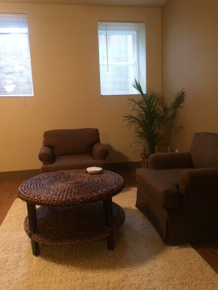 living room - 1134 Locust St