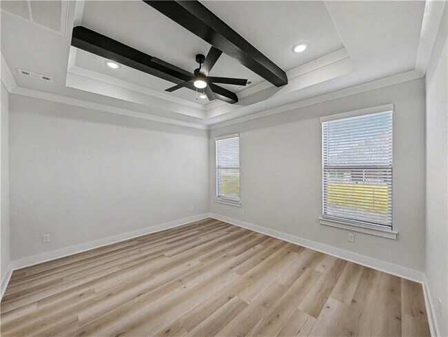 Building Photo - 7842 Scenic Vly Ave