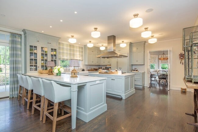 Building Photo - 63 Meadowmere Pl