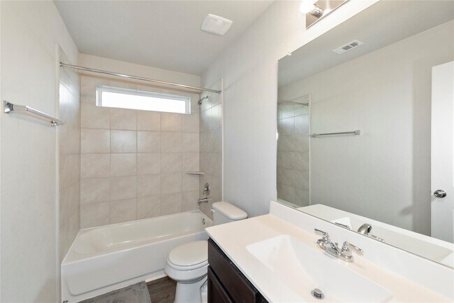 Building Photo - 3544 Wooded Ln