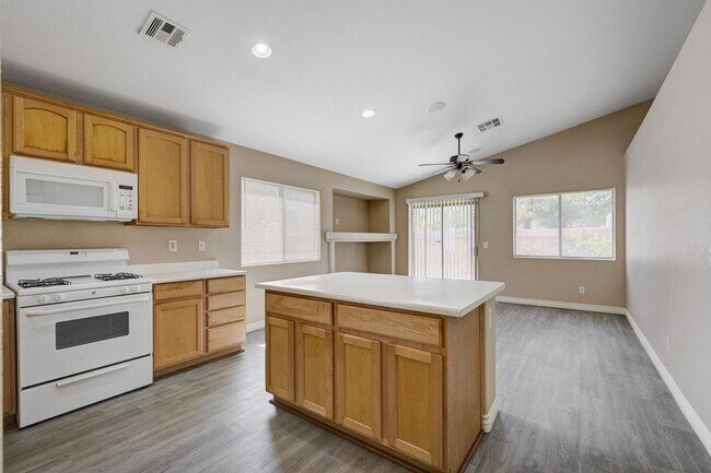 Building Photo - Single Family Home in N Las Vegas Aliante Area