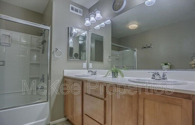 Building Photo - 3470 Spring Tide Ter