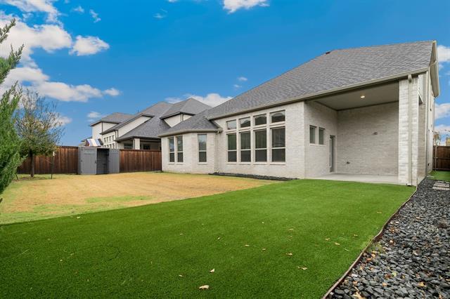 Building Photo - 1900 Brentwood Ln