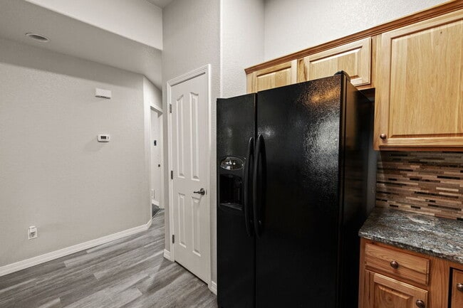 Building Photo - 6679 Bethesda Point