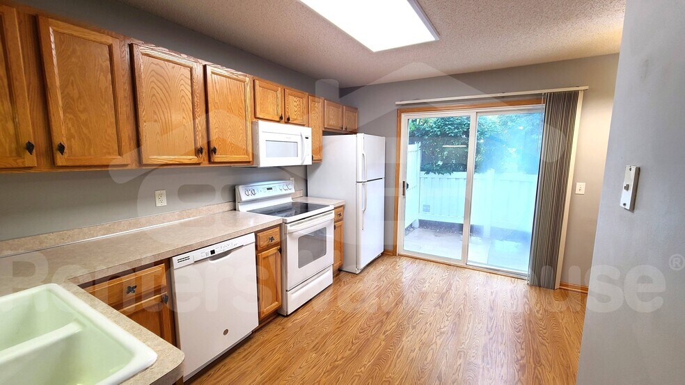 Building Photo - 7635 Arboretum Village Ct