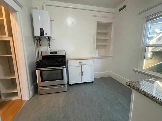 Building Photo - 3112 California St