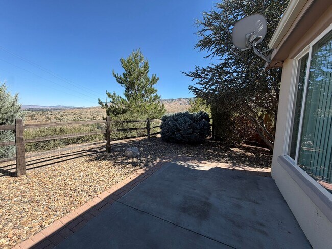 Building Photo - 55+ Del Webb home in Somersett