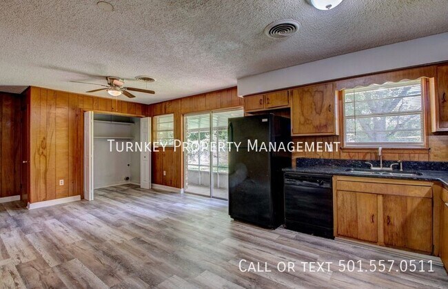 Building Photo - 4415 Weymouth