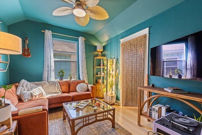 Building Photo - 3014 Neal St