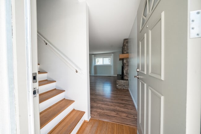 Building Photo - 1343 Edgemont St