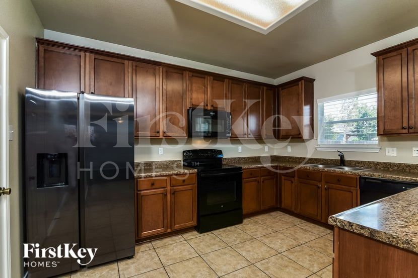 Building Photo - 12111 Dawson Cir