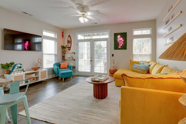 Building Photo - FURNISHED "WORK FROM HOME" RENTAL