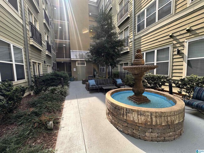 Building Photo - 2020 5th Ave S