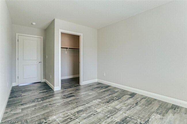 Building Photo - 9601 Abbey Pond Ave