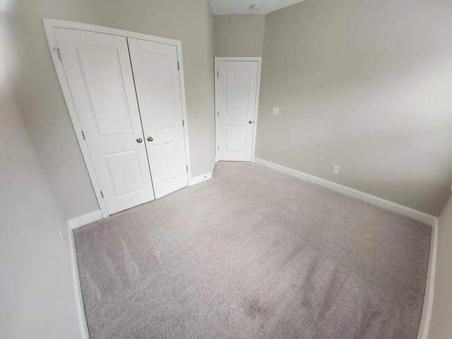 Building Photo - 4560 Mikajack Dr SE