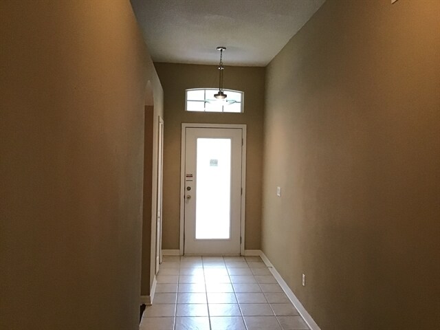 Building Photo - 1680 Austin Ln