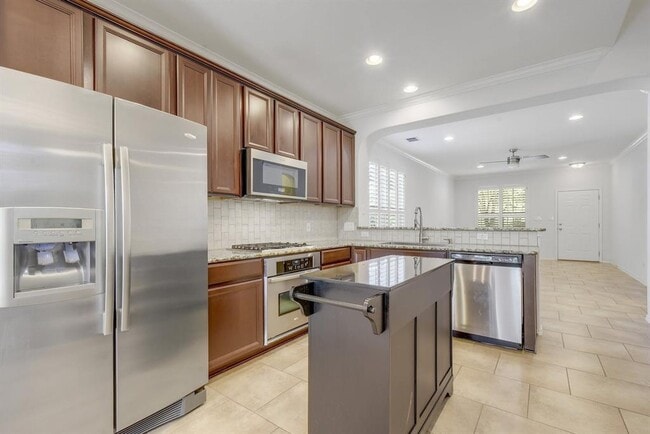 Building Photo - 1209 Salem Park Ct